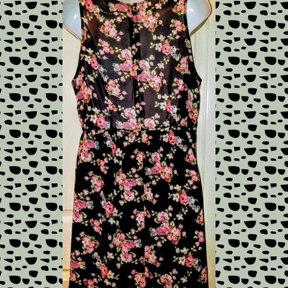 Women's Dress by Love Tree Happens Juniors Large - Picture 6 of 8